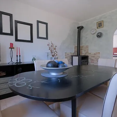 Renoviertes In Mit Privatem Pool Casa vacanze *